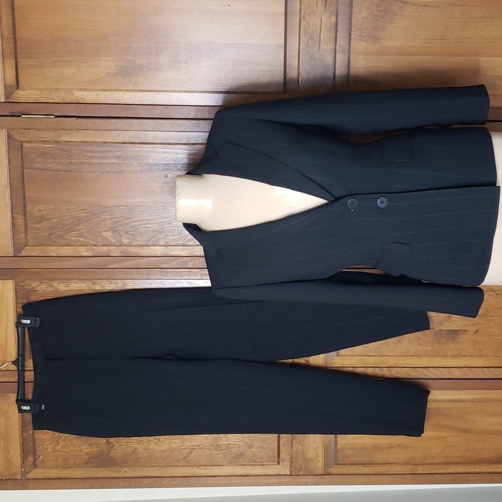 Tahari Black Pinstripe Women's Pantsuit Jacket & Pants
